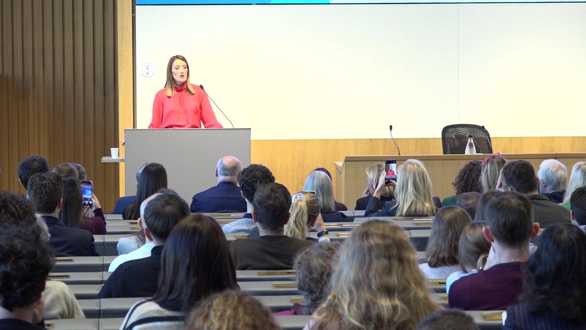 Official visit by Roberta METSOLA, EP President to Milan (Italy) - Participation in the roundtable on Sport as a key factor in European Policy: The impact of the Olympic and Paralympic Games on our Society: extracts